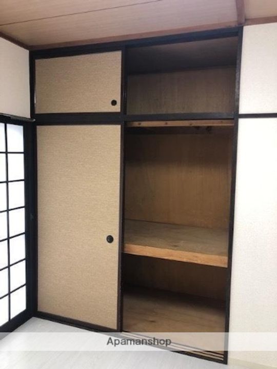 ヌーベル・ヴィエのその他画像