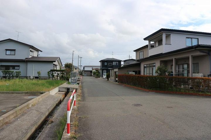 グランモア飯島の周辺