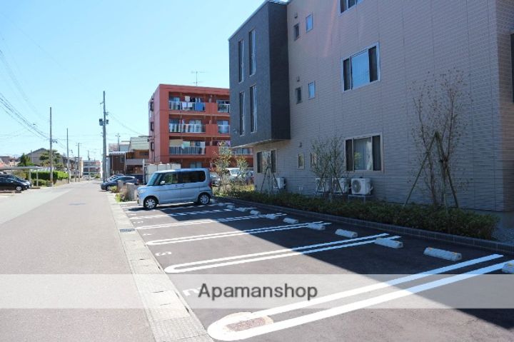 クレスティーク山王の外観