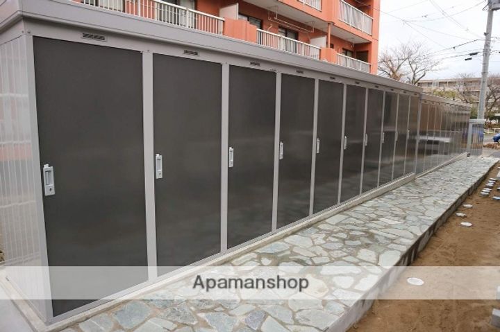 クレスティーク山王の周辺