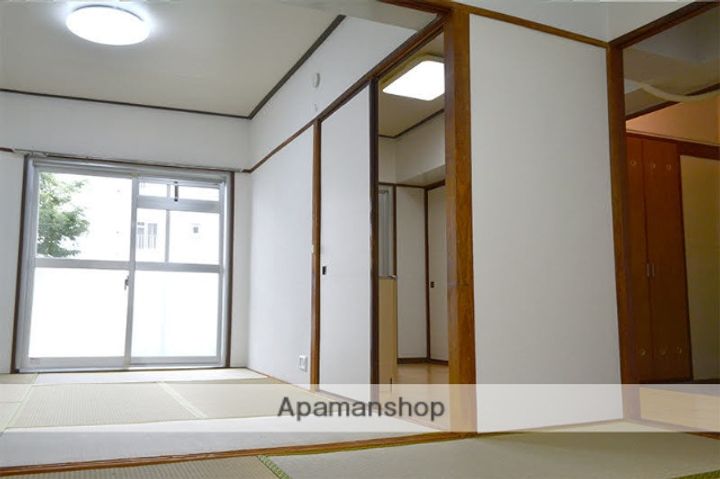 アシスト秋田マンションⅠ号棟の居間