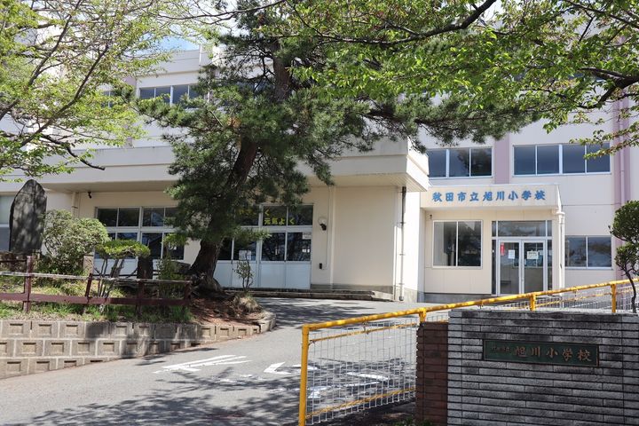 アウラ東町の周辺