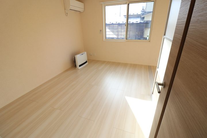 アウラ東町の居間