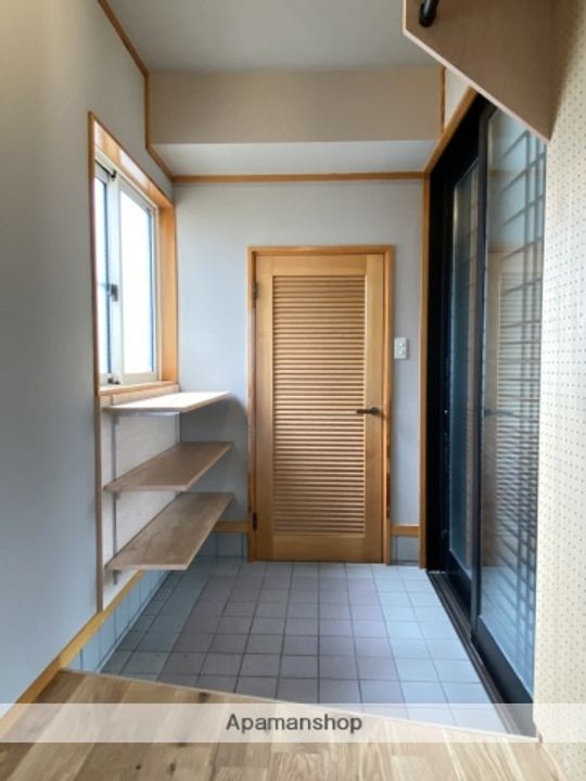 ミニシャルムⅡ102の玄関