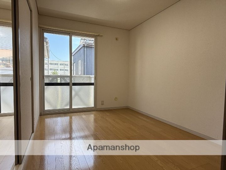 フレグランス緑丘Bの居間