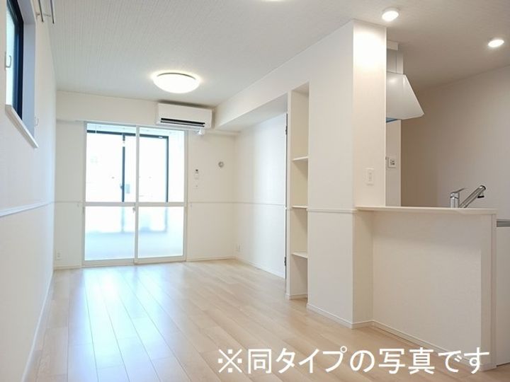 エルピスの居間
