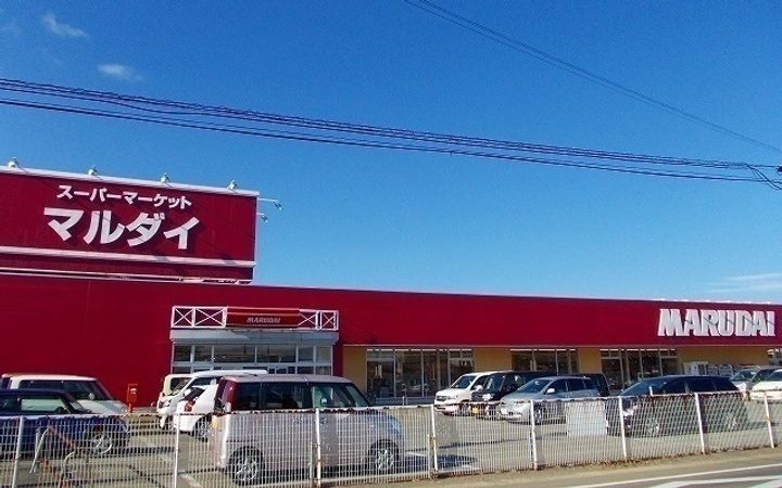 シャイニー・ドゥェル201の周辺