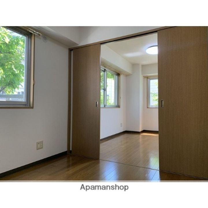 セレンディピティー響101の内装