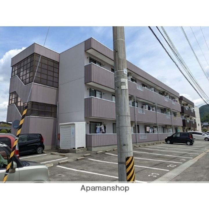 ヤマサン五十鈴 A棟307の外観