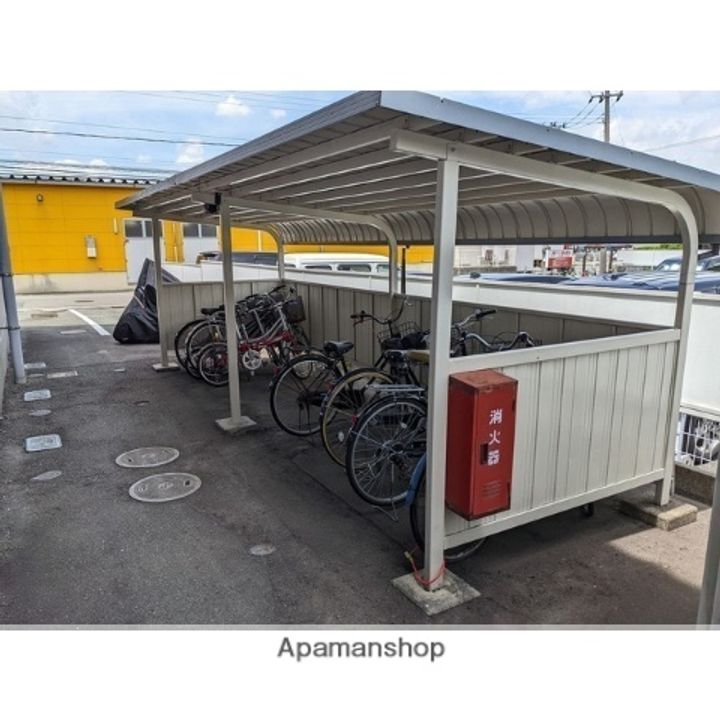 ヤマサン五十鈴 A棟307の外観