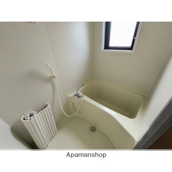 シャンティーユの風呂