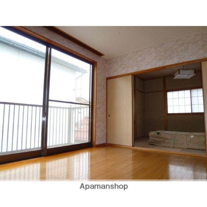 サニーコート201の居間