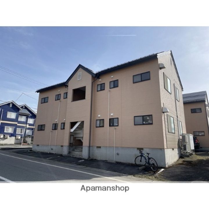 フロントヘルメス 北棟202の外観