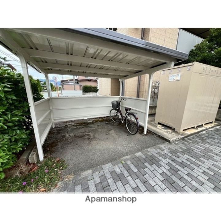 ファミールコートA101の外観