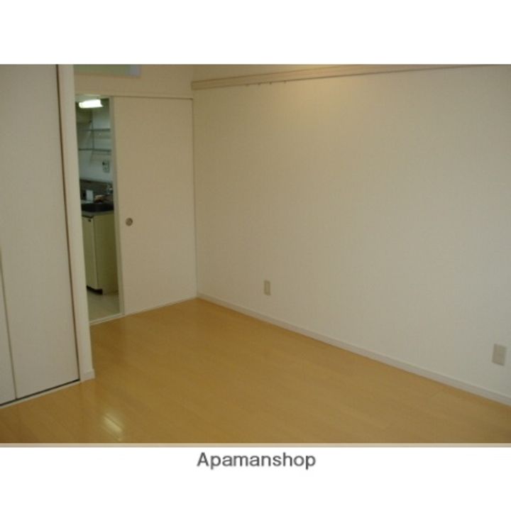 山形県山形市東原町1丁目の賃貸マンションの居間