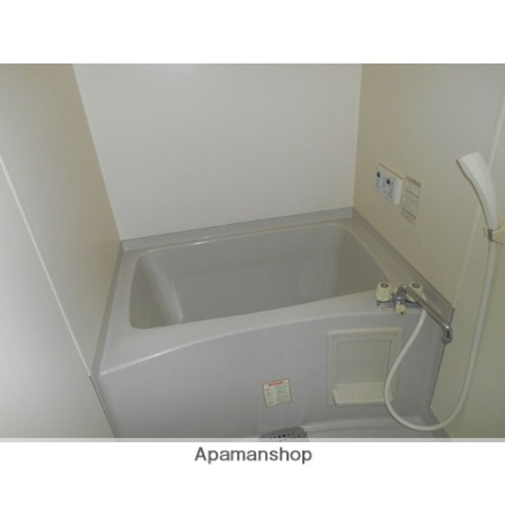 アークシティ花楯 B棟101の風呂