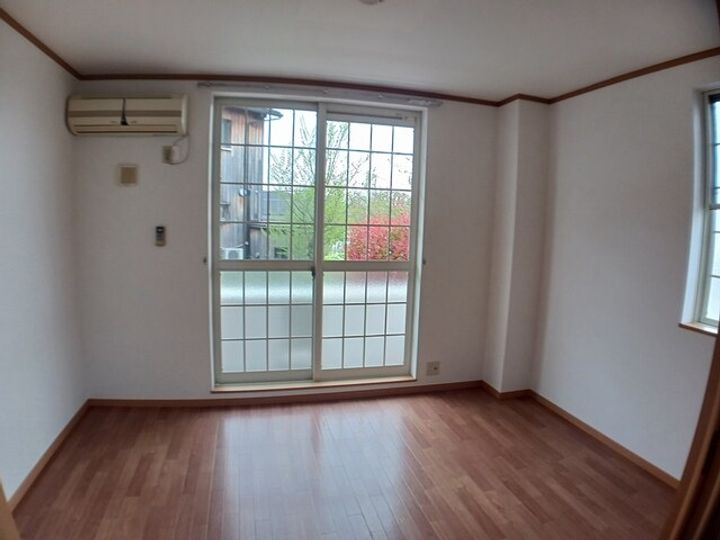 マーベラスヒル B棟の居間