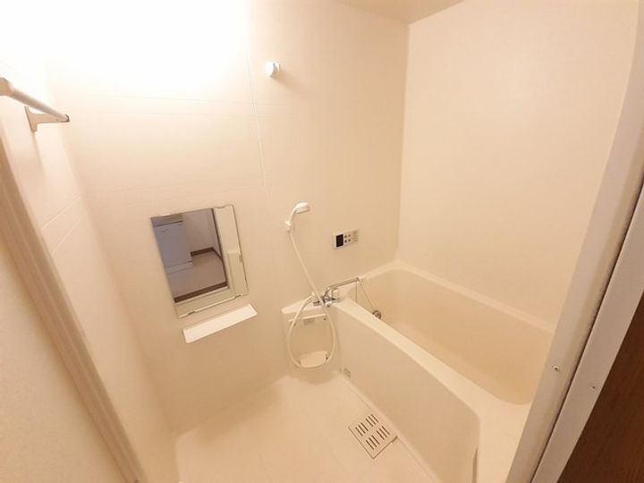 シャン・ド・フルールAの風呂