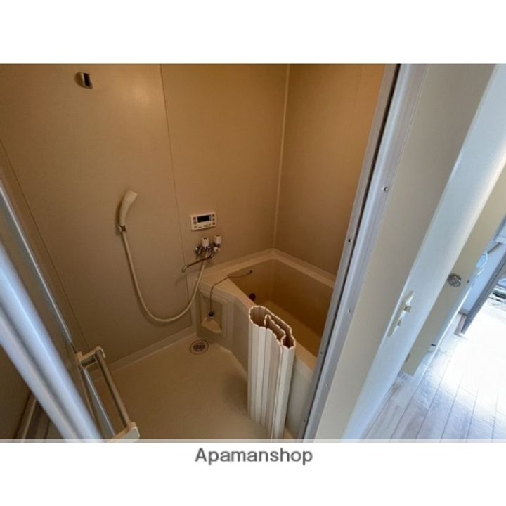メゾン若草105の風呂