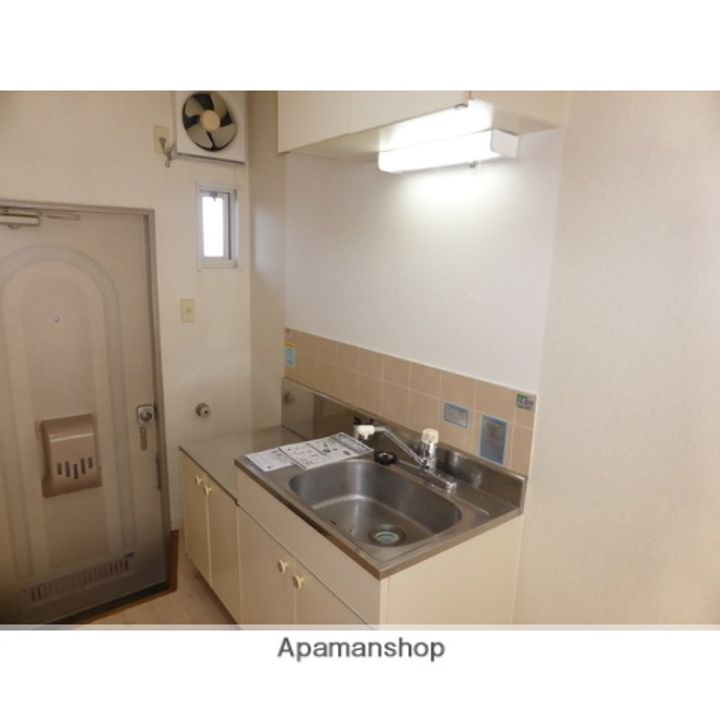 メゾン若草102のキッチン