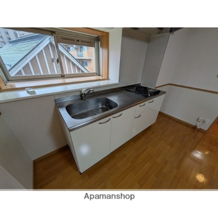 フローラTWO303のキッチン