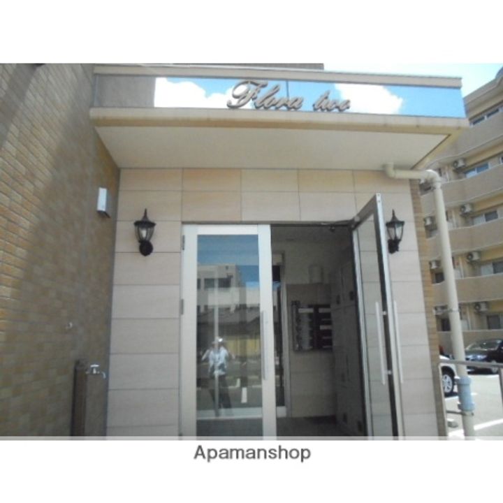 フローラTWO303の外観