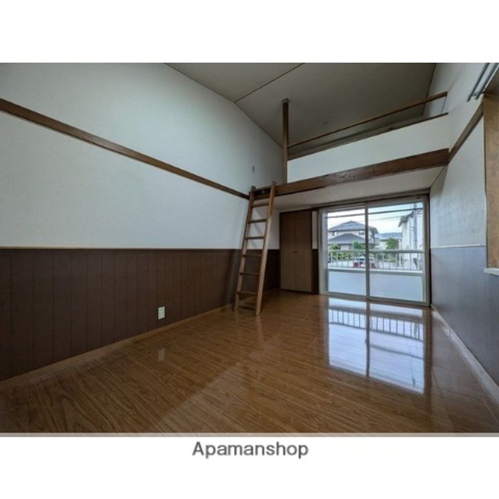 アメニティコーポ K101の居間