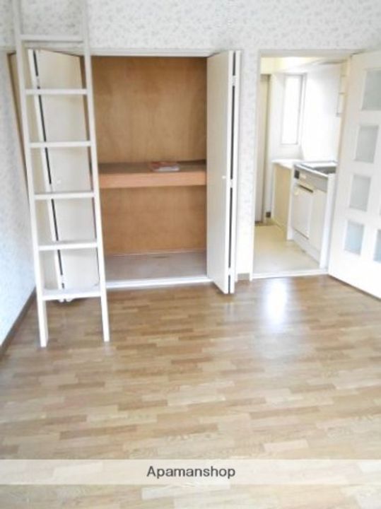 コーポベルウッドⅡ202の居間