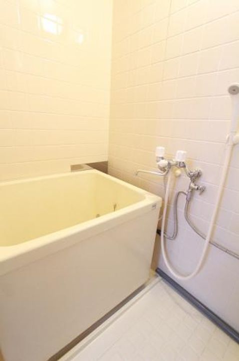 ハイツ山中の風呂