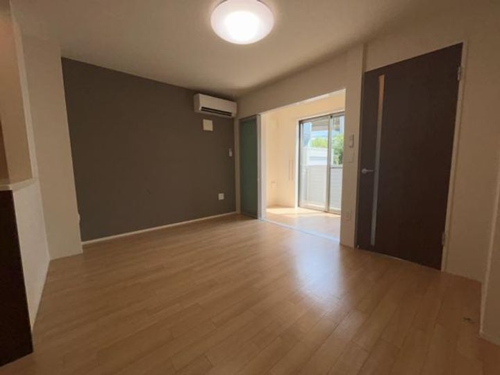 グラン エクシードⅡの居間