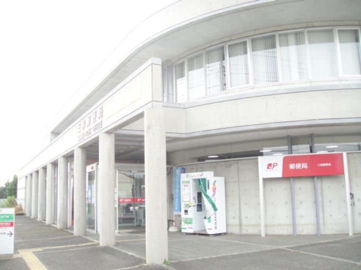 ポローニアの周辺