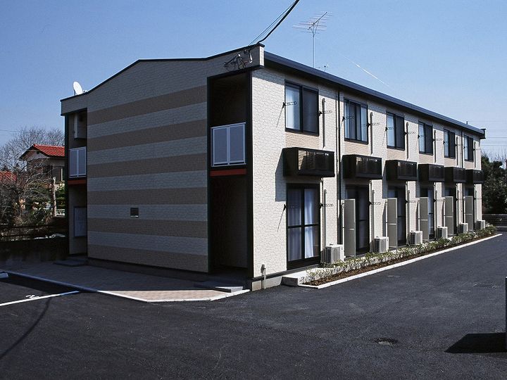 レオパレスフォレスト ウイング201の外観