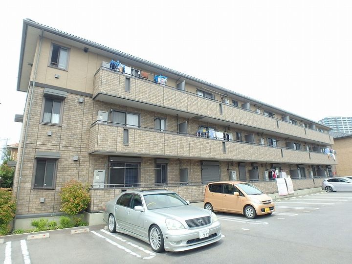 ラ ルーナ Bの外観