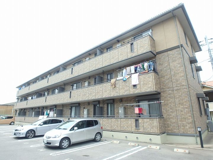 ラ ルーナ Bの外観