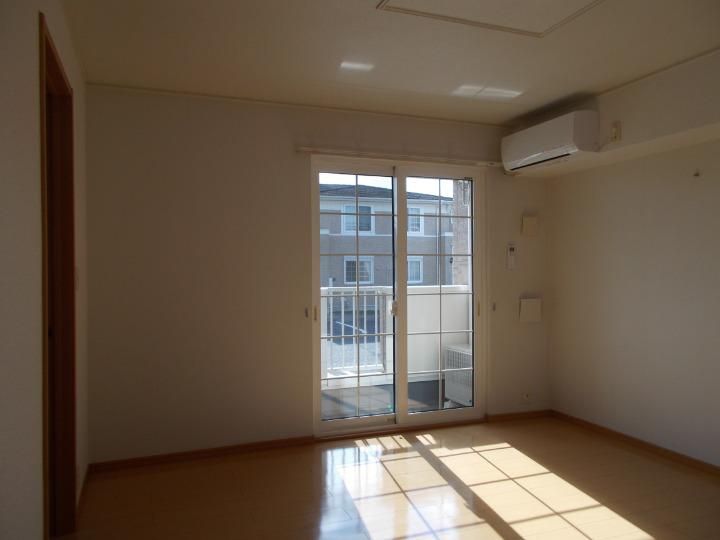 ポライトリーAの居間