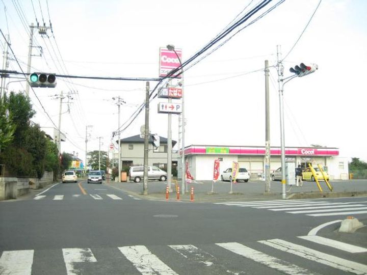 コモド ピノ Ⅳの周辺