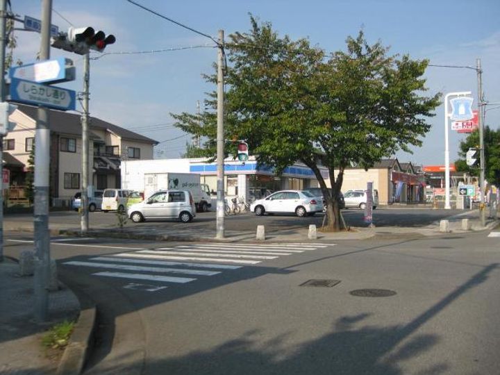 レヴァータ・パレの周辺