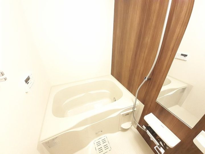 ヴェルドゥーラ Dの風呂