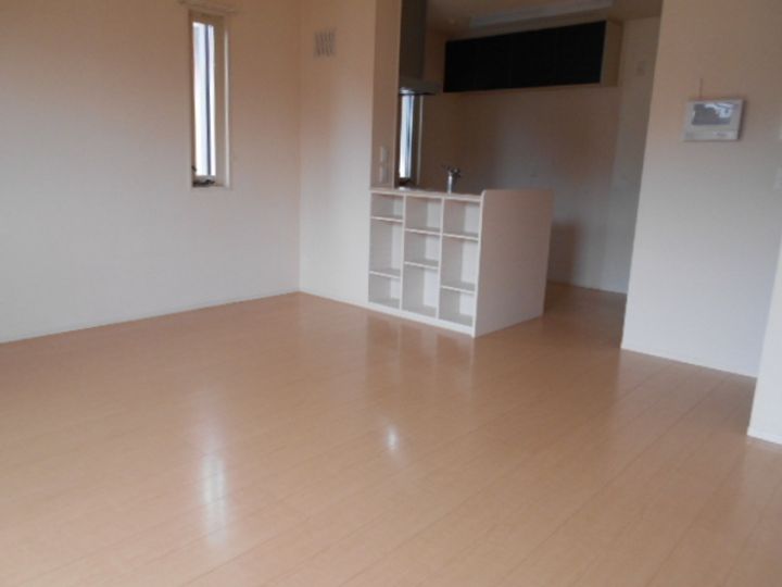 アグライア アリッサ Aの居間