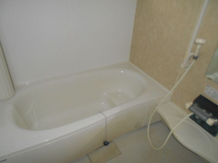 アグライア アリッサ Aの風呂