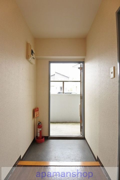 ハイツ戸頭の玄関