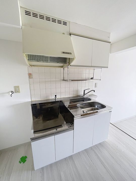 ドマーニ青山307のキッチン