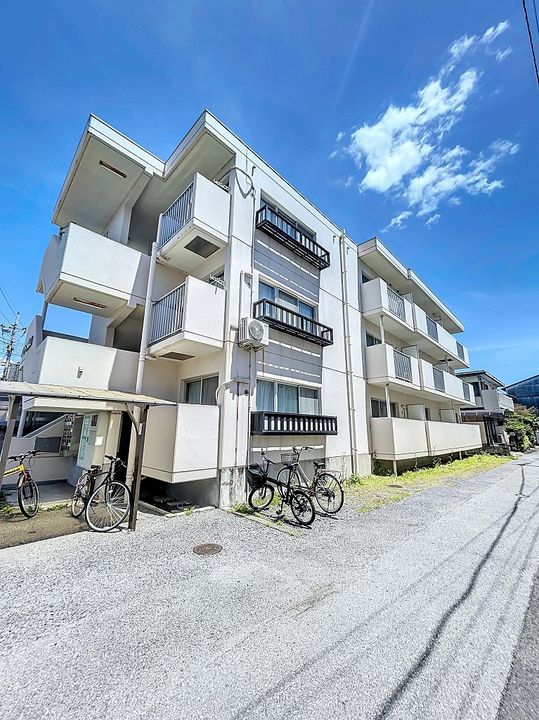 ドマーニ青山307の外観