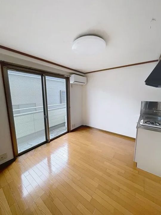 コンフォート大桶203の居間