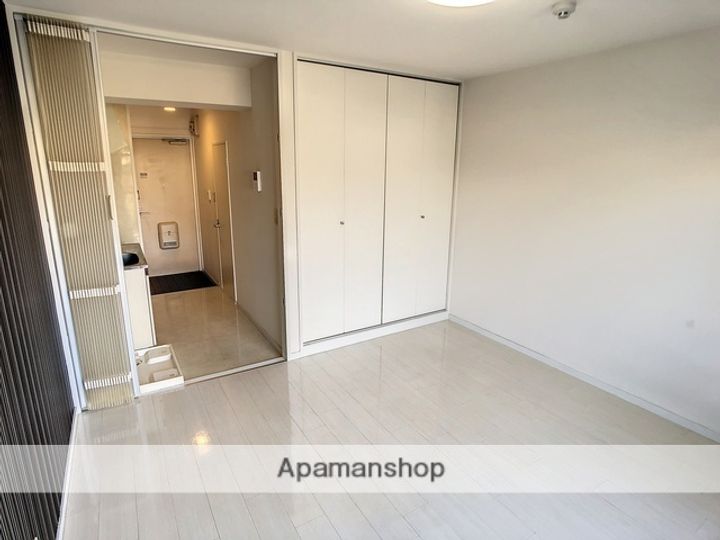 サンハイツ南大通り102の居間