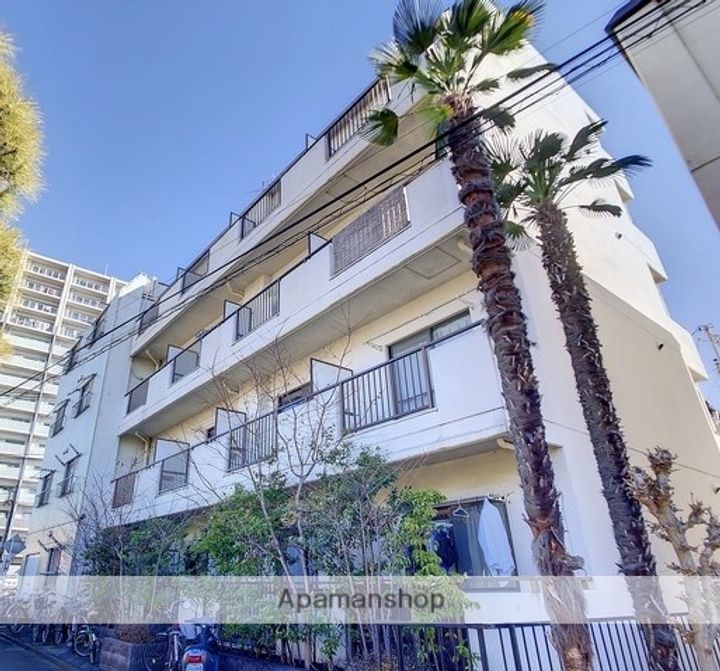 サンハイツ南大通り102の外観