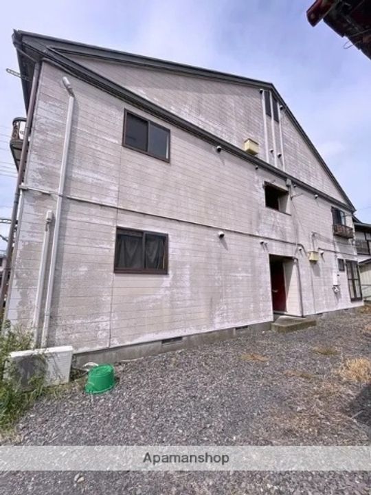 メイプルハイツ(峰)102の外観