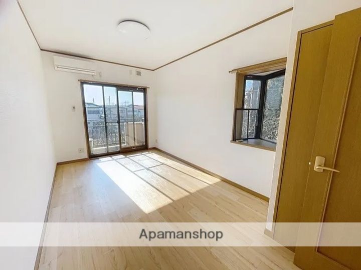 KDマンション峰307の居間