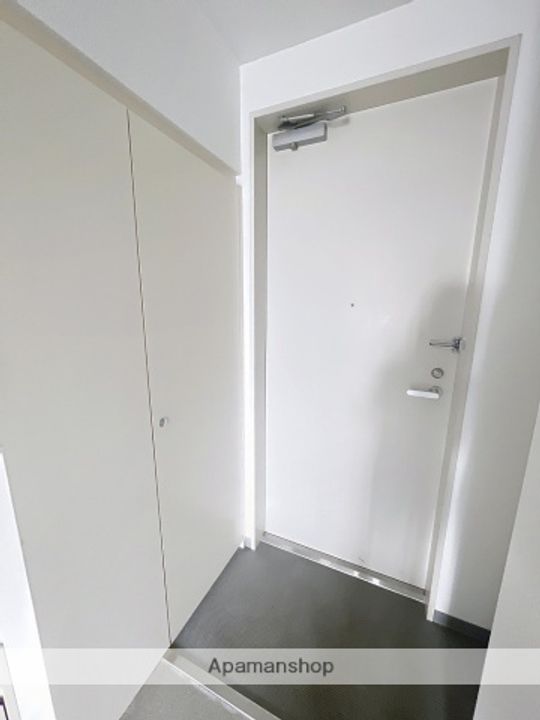 久保井マンションの玄関