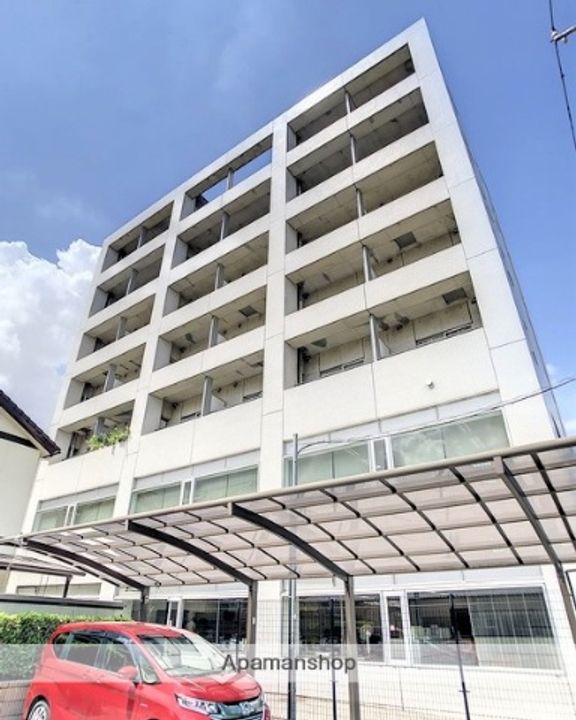 久保井マンションの外観